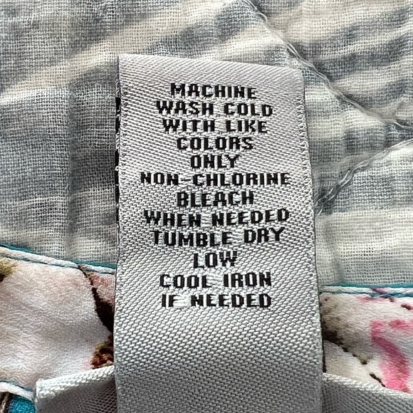 Catherine’s Women’s size 2X Teal floral lightweight blouse. Button up - Picture 6 of 8